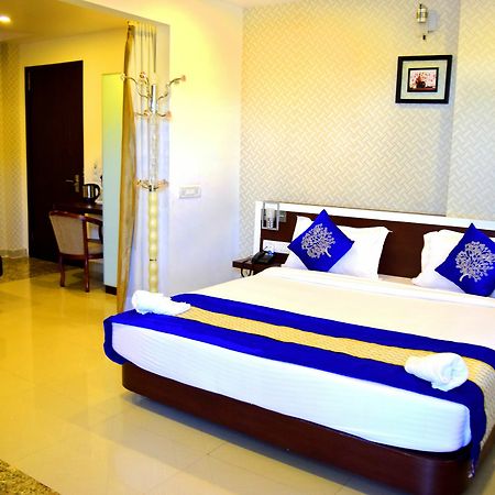Hotel Landmark Bhubaneswar Eksteriør billede